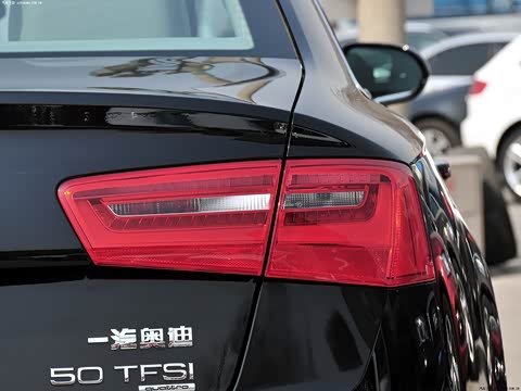 2012�� 50 TFSI quattro ������