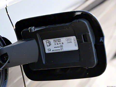 2012�� 50 TFSI quattro ������