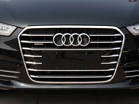 2012�� 50 TFSI quattro ������