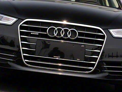 2012�� 50 TFSI quattro ������