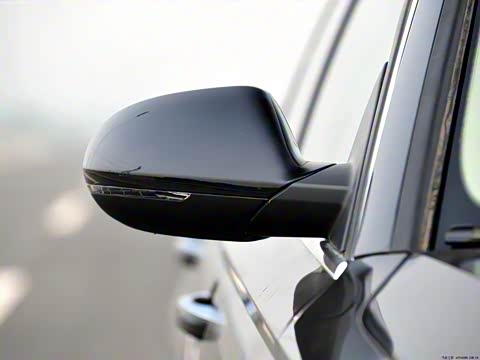 2012�� 50 TFSI quattro ������