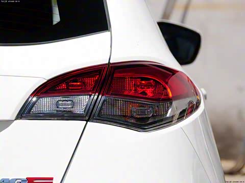 2012�� 1.5L �Զ��캽��