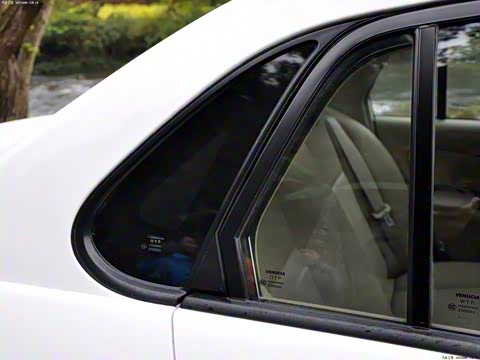 2012�� 1.6L �ֶ�����