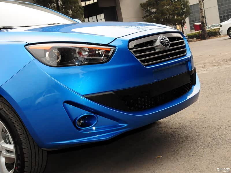 一汽欧朗 欧朗 2012款 三厢 1.5l 手动豪华型