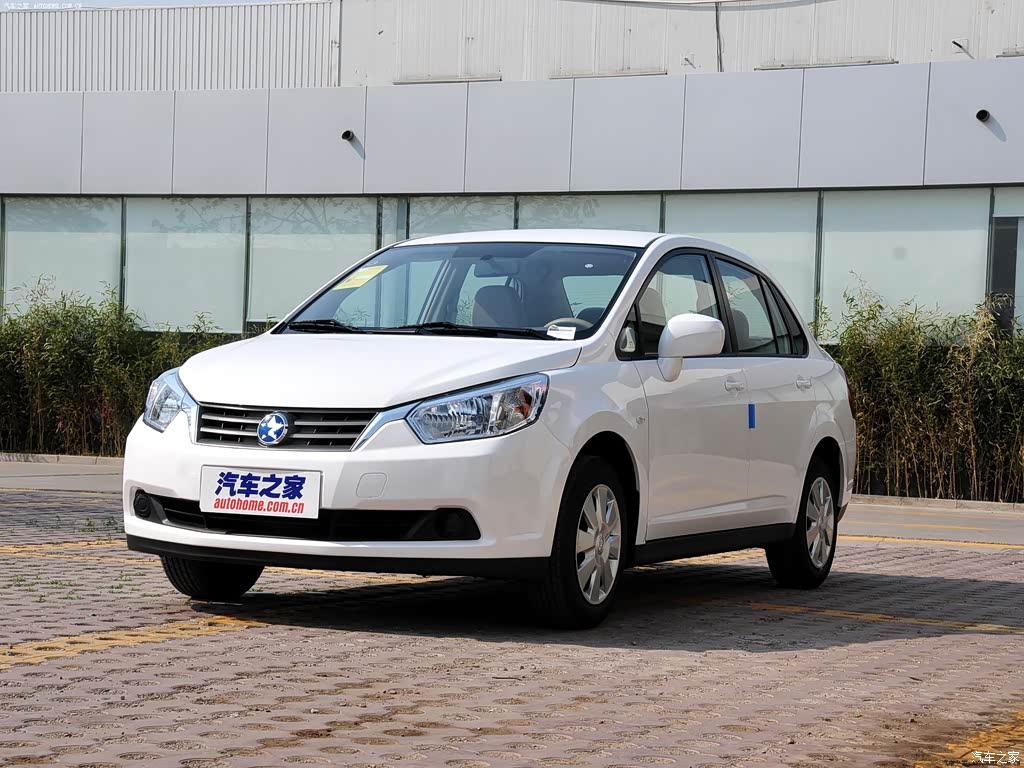 汽车图片 启辰 启辰d50 2012款 1.6l 手动舒适版