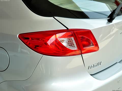 2012�� ���� 1.6L �ֶ���Ӣ��