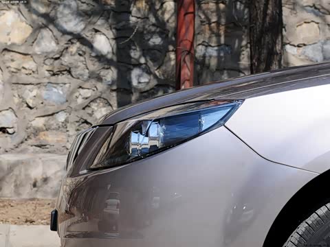 2012�� ���� 1.6L �ֶ���Ӣ��