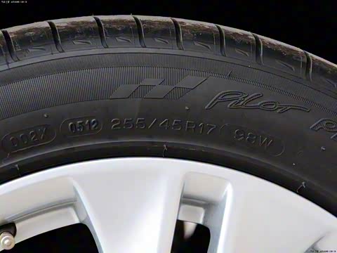 2012�� E 300 L ʱ����