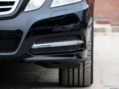 2012�� E 300 L ʱ����