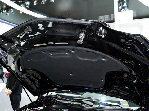 2012�� E 300 L ʱ�к�����