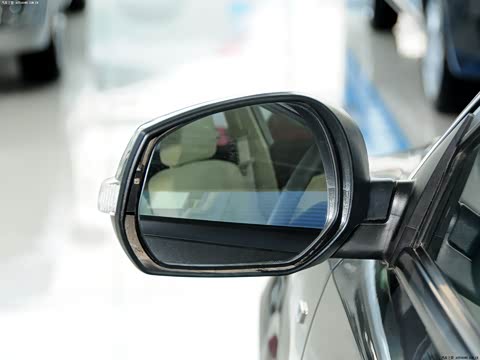 2012�� ���� 1.6L �ֶ��콢��