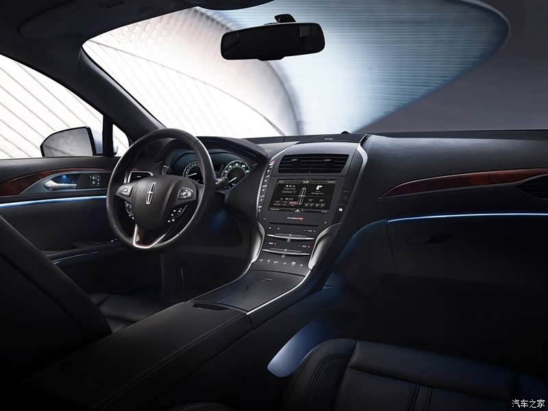 林肯 林肯mkz 2013款 基本型 中控方向盘 已经是最后一张,您还可以