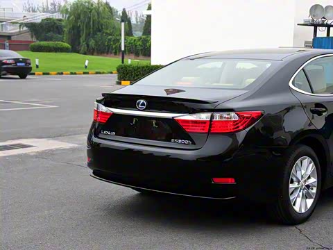 2013�� 300h ��Ӣ��