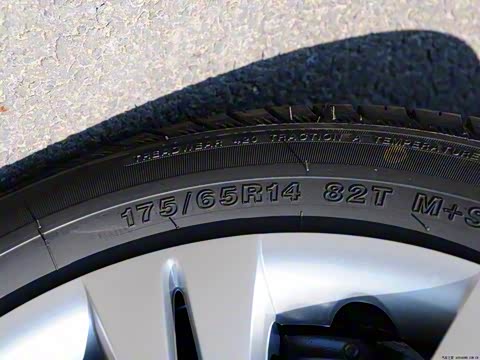 2012�� 1.3L �Զ����ʰ�