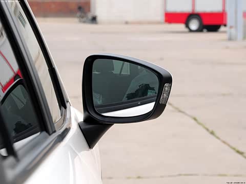 2012�� 2.0L ����������