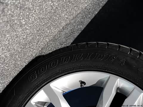 2012�� 1.6L �ֶ������� ��V