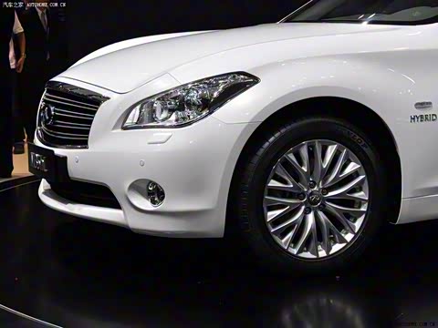 2012�� M35hL ������