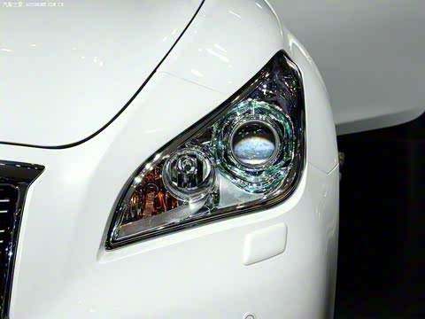 2012�� M35hL ������