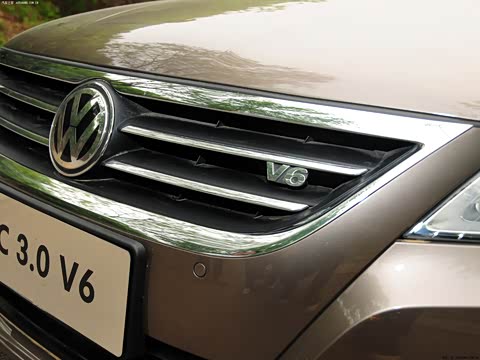 2012�� 3.0FSI V6