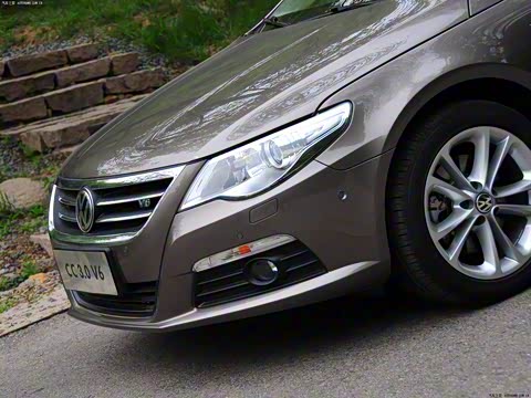 2012�� 3.0FSI V6