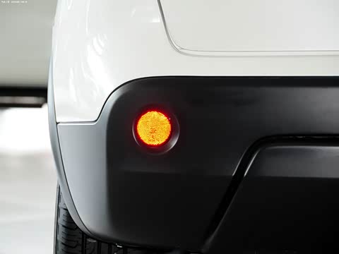 2012�� 2.0XL �� CVT 2WD