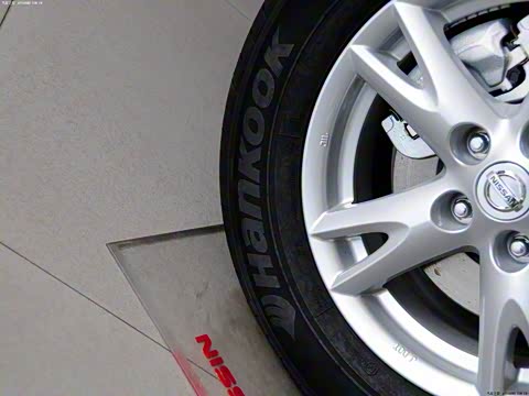 2012�� 2.0XL �� CVT 2WD