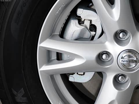 2012�� 2.0XL �� CVT 2WD