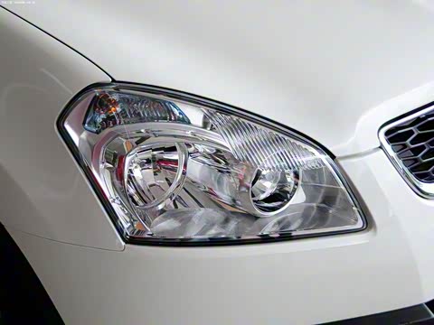 2012�� 2.0XL �� CVT 2WD