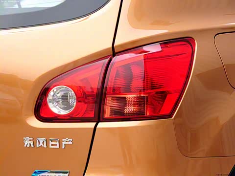 2012�� 2.0XV �� CVT 2WD