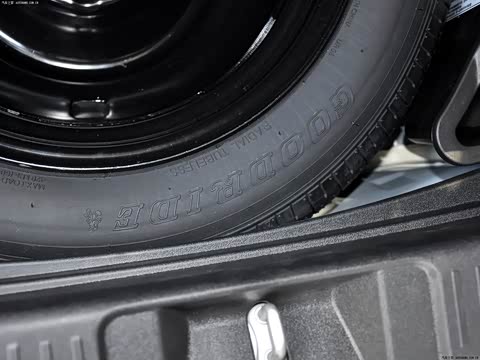 2012�� 1.5L �ֶ�������