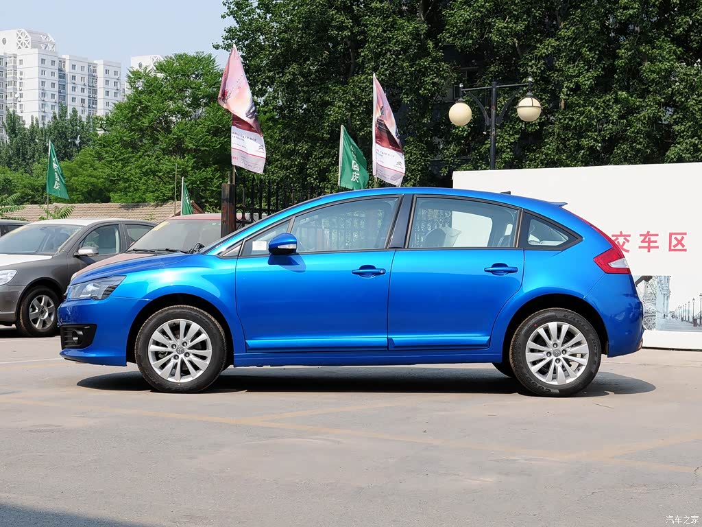 汽车图片 雪铁龙 世嘉 2012款 两厢 1.6l 自动乐尚型 车身外观