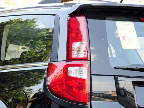 2012�� ����� 2.0L ������