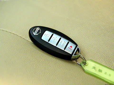 2012�� 2.5L XL-NAVI�ư�ȫ��