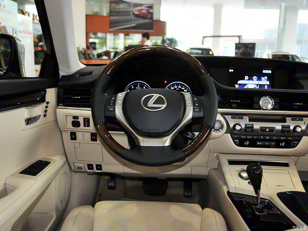 雷克萨斯 雷克萨斯es 2013款 250 典雅版