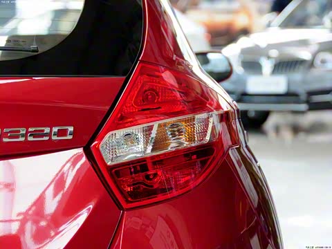 2012�� 1.5L �ֶ�������