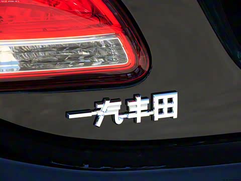 2012�� 2.5L Royal Saloon����