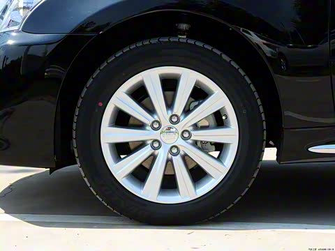 2012�� 2.5L Royal Saloon����