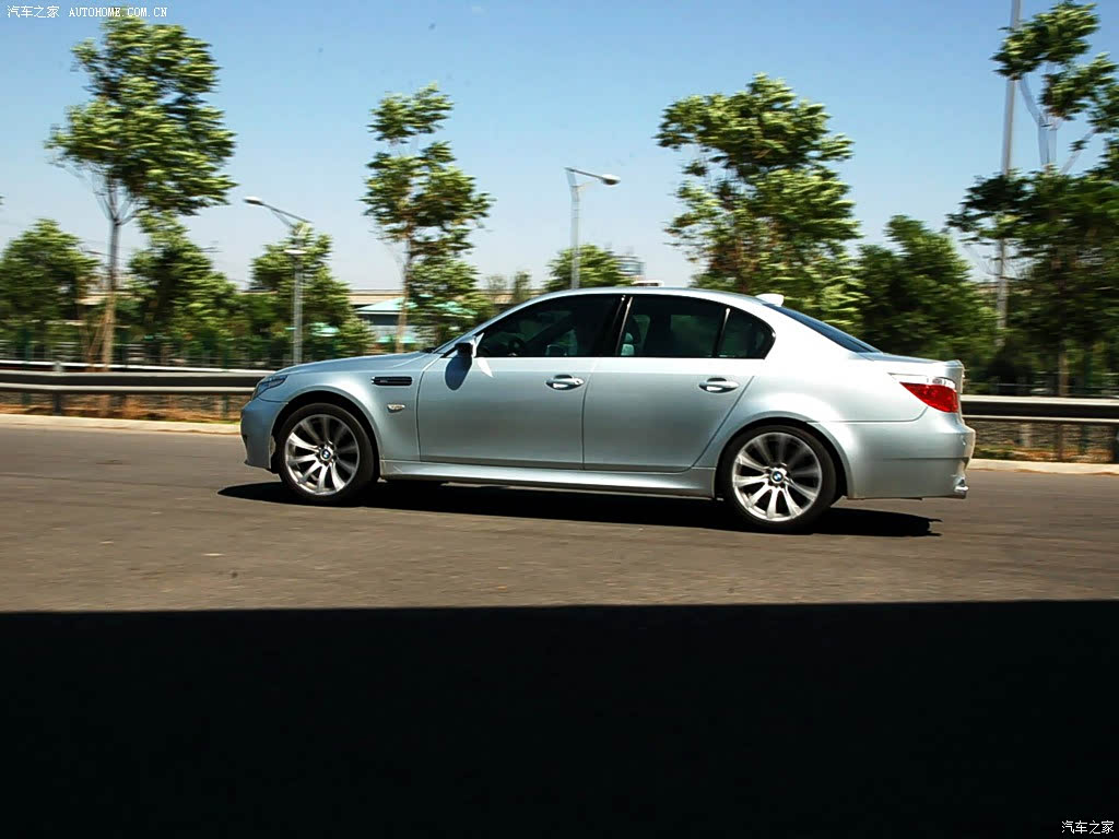 2005款m5