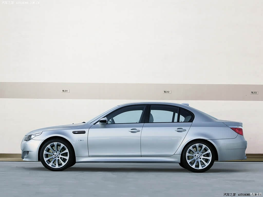 宝马m5 2005款 m5 27621图片_宝马_汽车图库_汽车之家