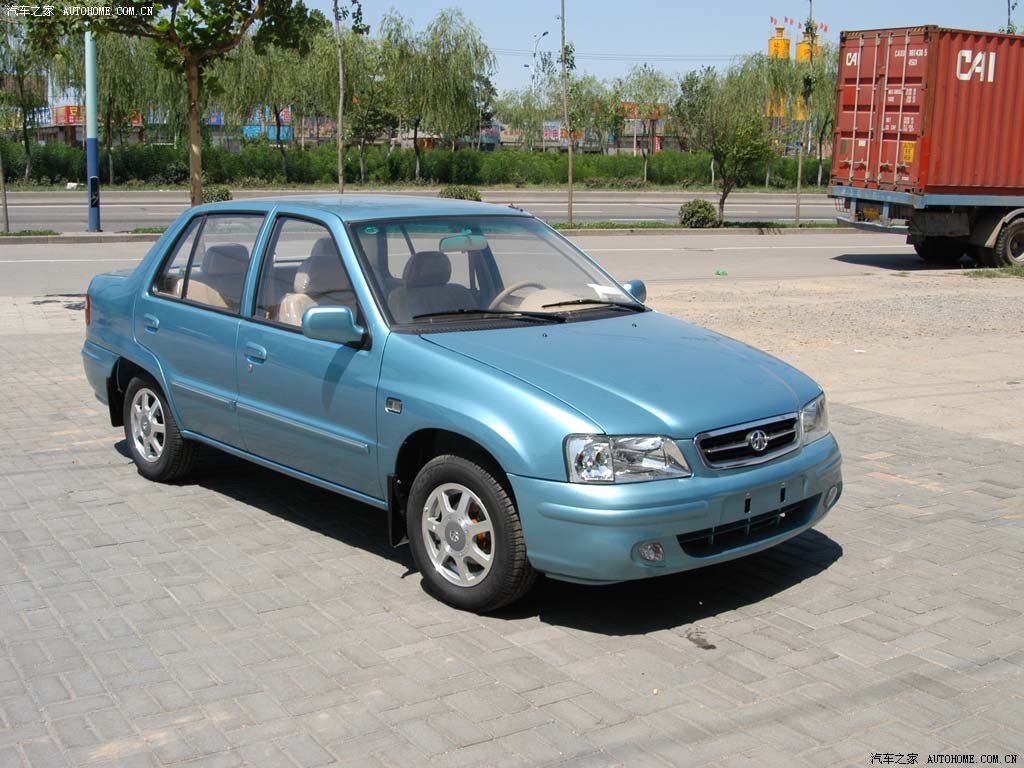 一汽 夏利 2005款 1.4l 三厢豪华型