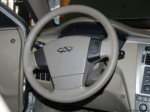 奇瑞_奇瑞a5 2006款 2.0l 华贵型中控方向盘图片_汽车之家