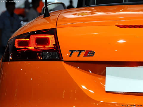 2008�� TTS Roadster 2.0TFSI quattro