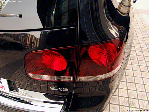 2008�� 6.0 W12������