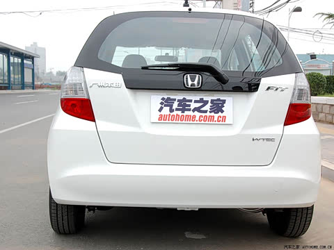 2008�� 1.3L �Զ����ʰ�