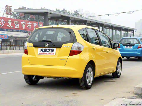 2008�� 1.5L �ֶ�������