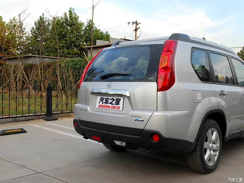 东风日产 奇骏 2008款 2.5l xv cvt 4wd