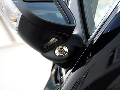 2009�� 3.2 AWD�˶���