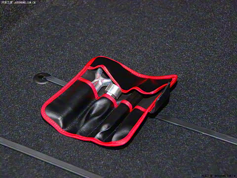 2010�� xDrive28i