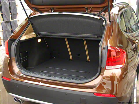 2010�� xDrive28i