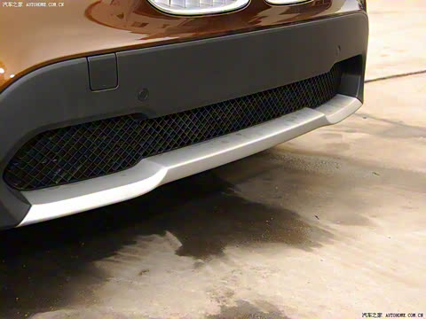 2010�� xDrive28i